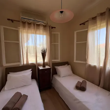 Avra Country house