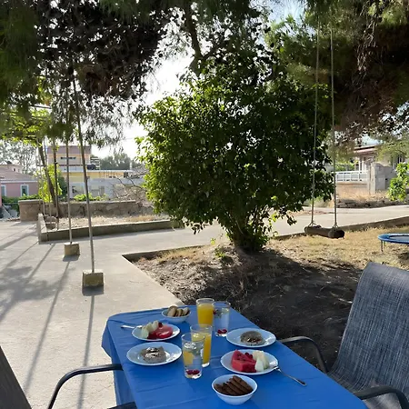 Avra Country house Mantzavinata